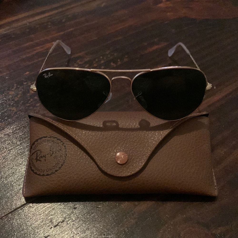 Ray Ban Aviators with case